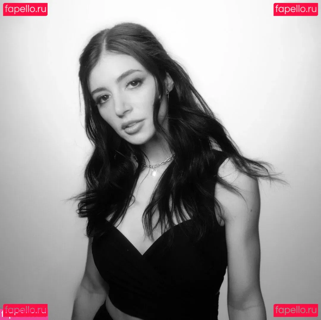 Chrissy Costansa Onlyfans Photo Gallery 