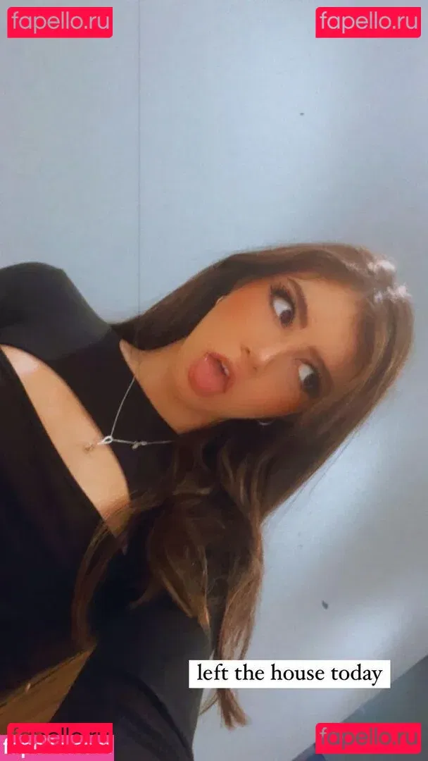Chrissy Costansa Onlyfans Photo Gallery 
