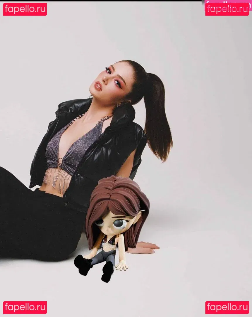 Chrissy Costansa Onlyfans Photo Gallery 