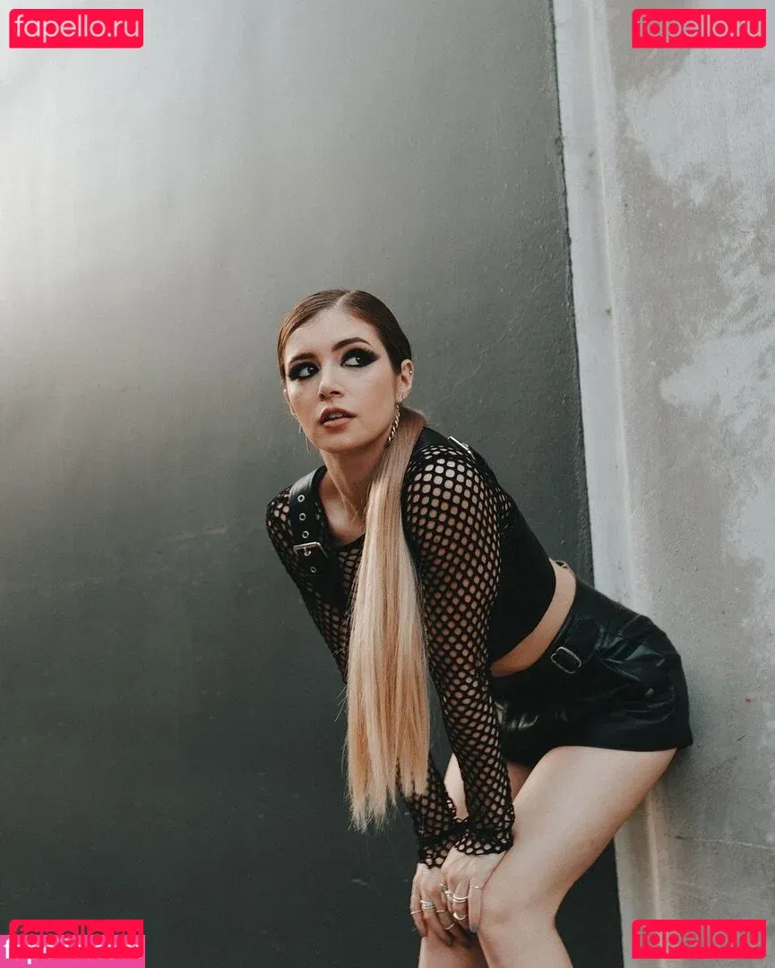 Chrissy Costansa Onlyfans Photo Gallery 