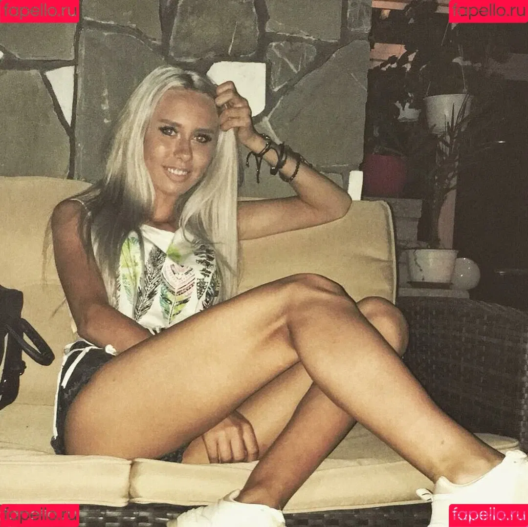 Minhas Edit Onlyfans Photo Gallery 