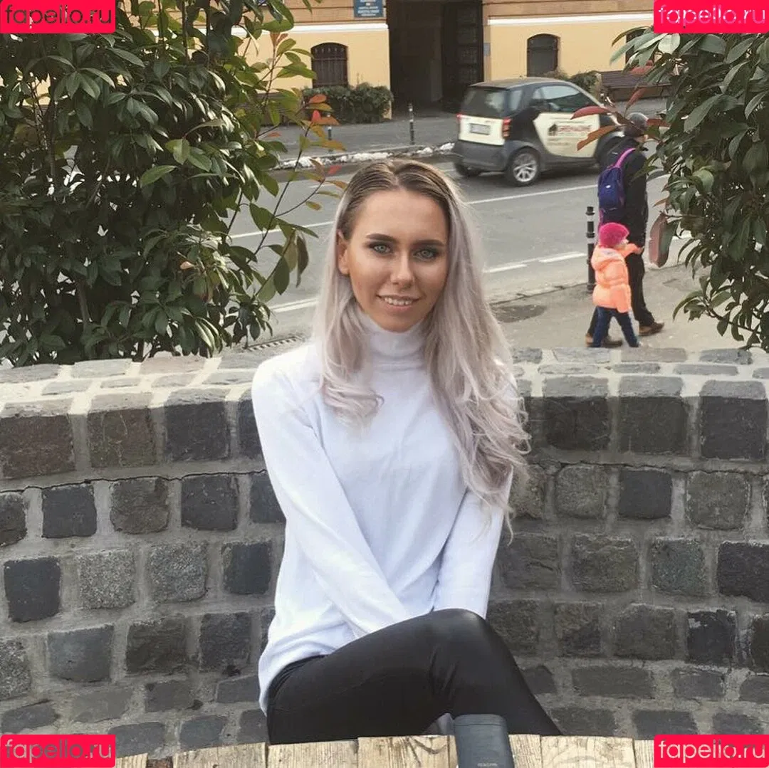 Minhas Edit Onlyfans Photo Gallery 