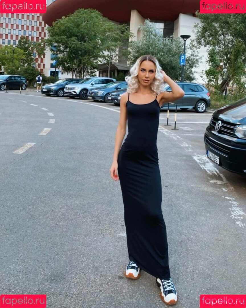 Minhas Edit Onlyfans Photo Gallery 