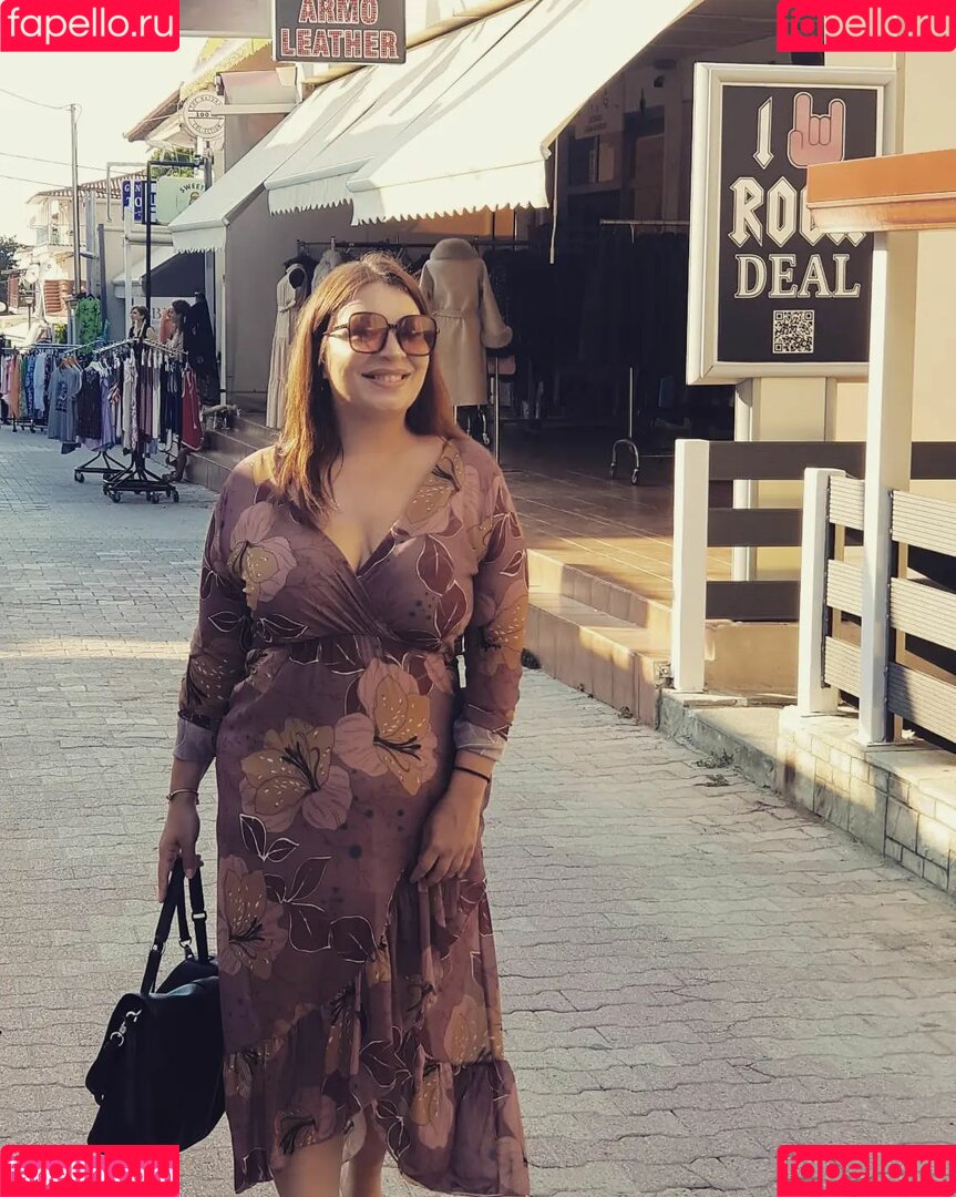 Minhas Edit Onlyfans Photo Gallery 