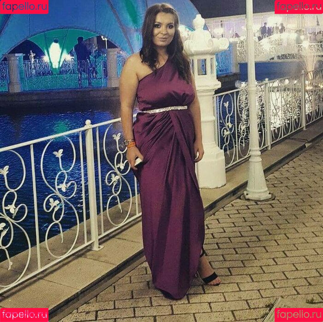 Minhas Edit Onlyfans Photo Gallery 