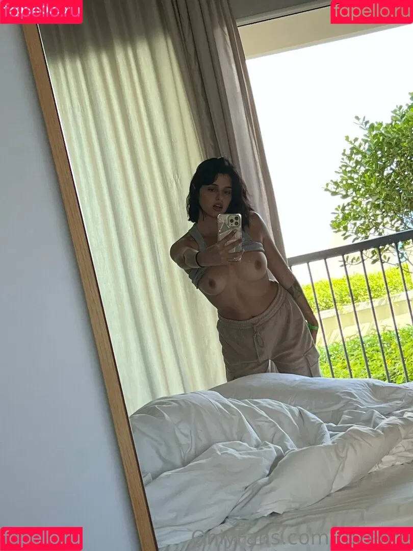 rozefire Onlyfans Photo Gallery 