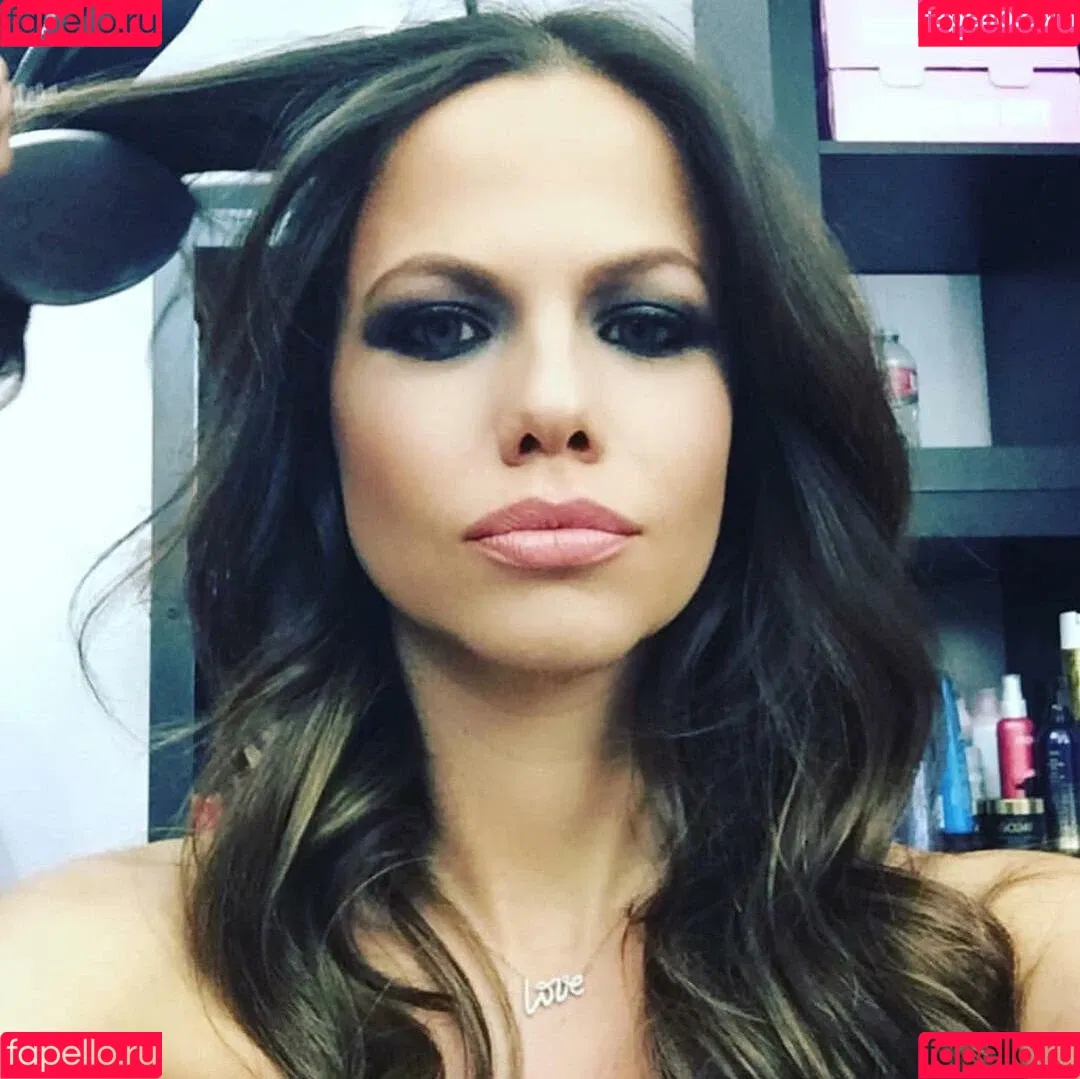 Tammin Sursok Onlyfans Photo Gallery 