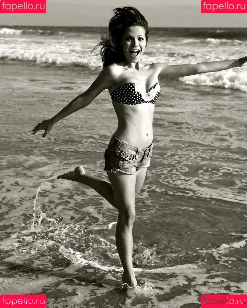 Tammin Sursok Onlyfans Photo Gallery 