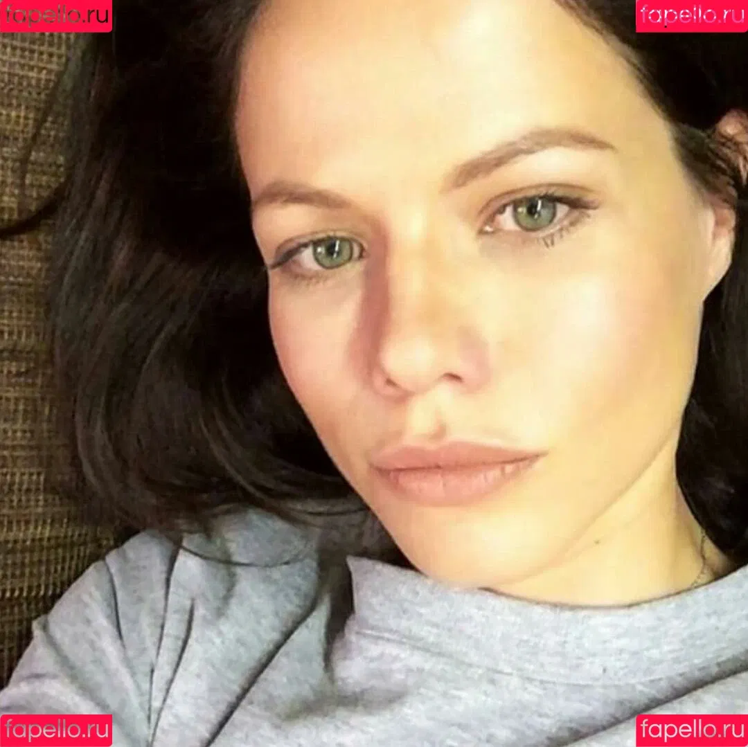 Tammin Sursok Onlyfans Photo Gallery 
