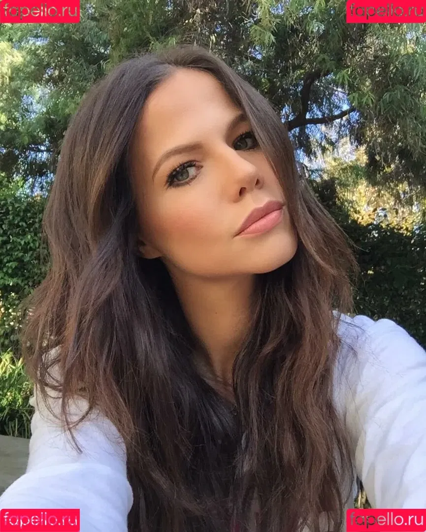 Tammin Sursok Onlyfans Photo Gallery 