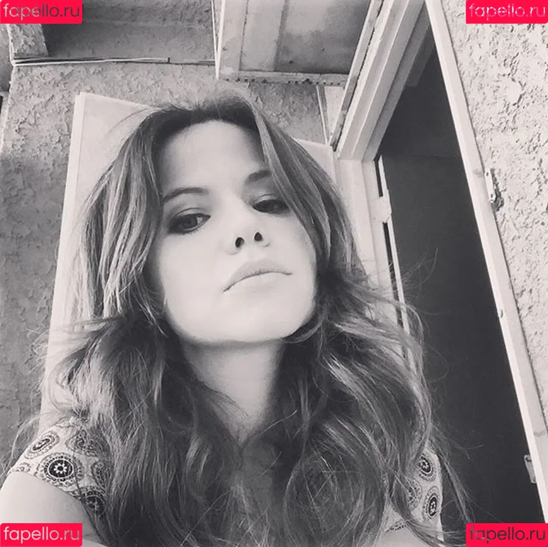 Tammin Sursok Onlyfans Photo Gallery 