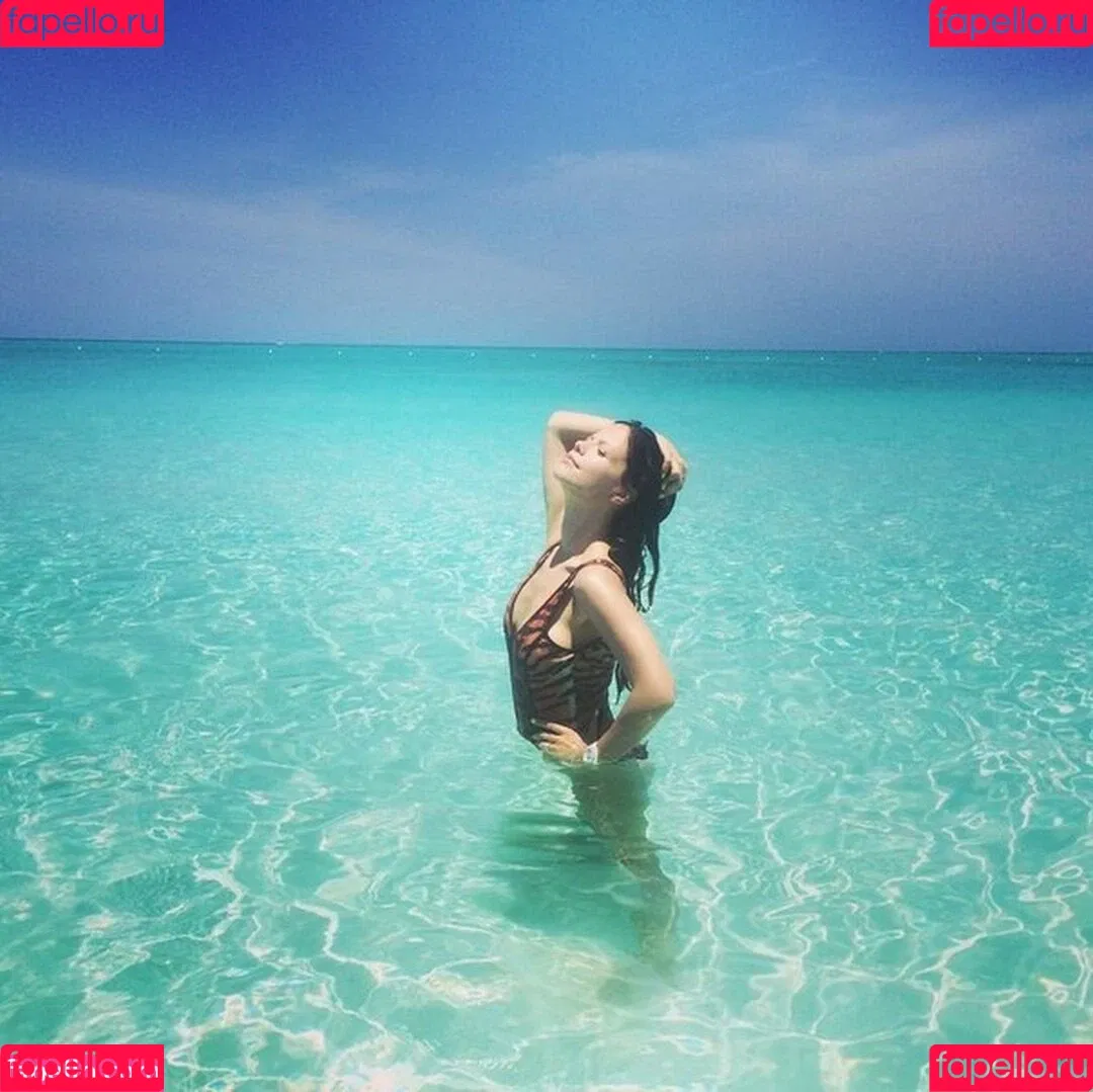 Tammin Sursok Onlyfans Photo Gallery 