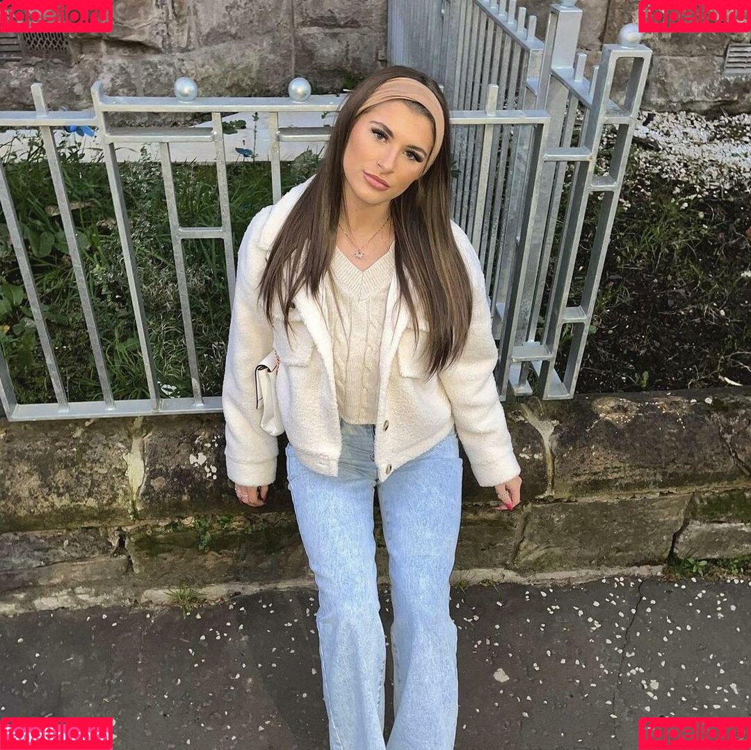 Erin Taylor Onlyfans Photo Gallery 