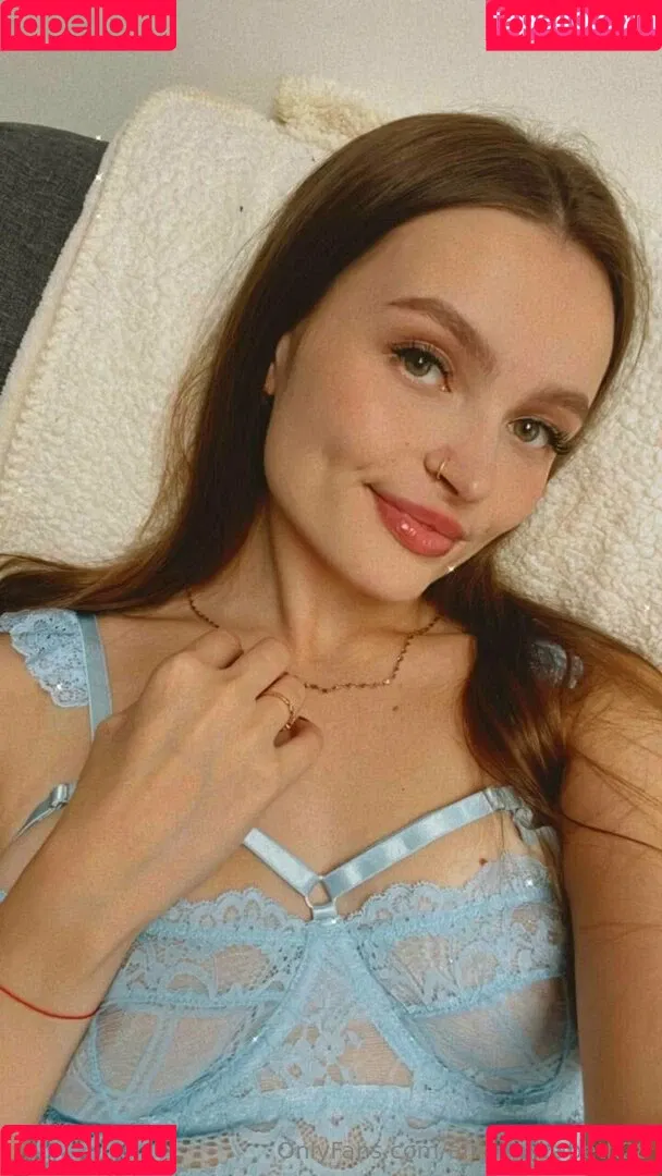 angelelizabeth28 Onlyfans Photo Gallery 