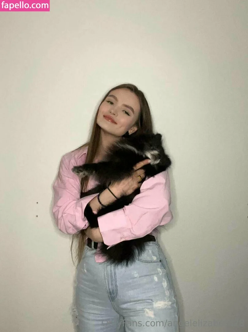 angelelizabeth28 Onlyfans Photo Gallery 