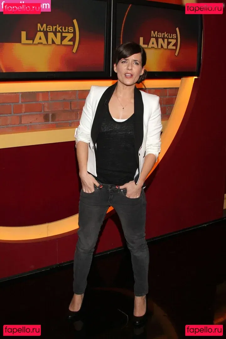 Sarah Kuttner Onlyfans Photo Gallery 