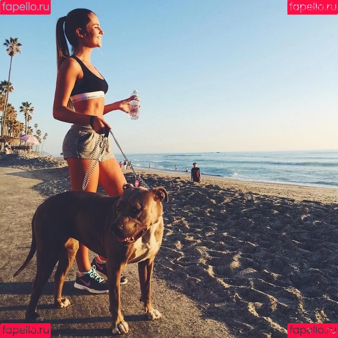 Emily Zeck Onlyfans Photo Gallery 