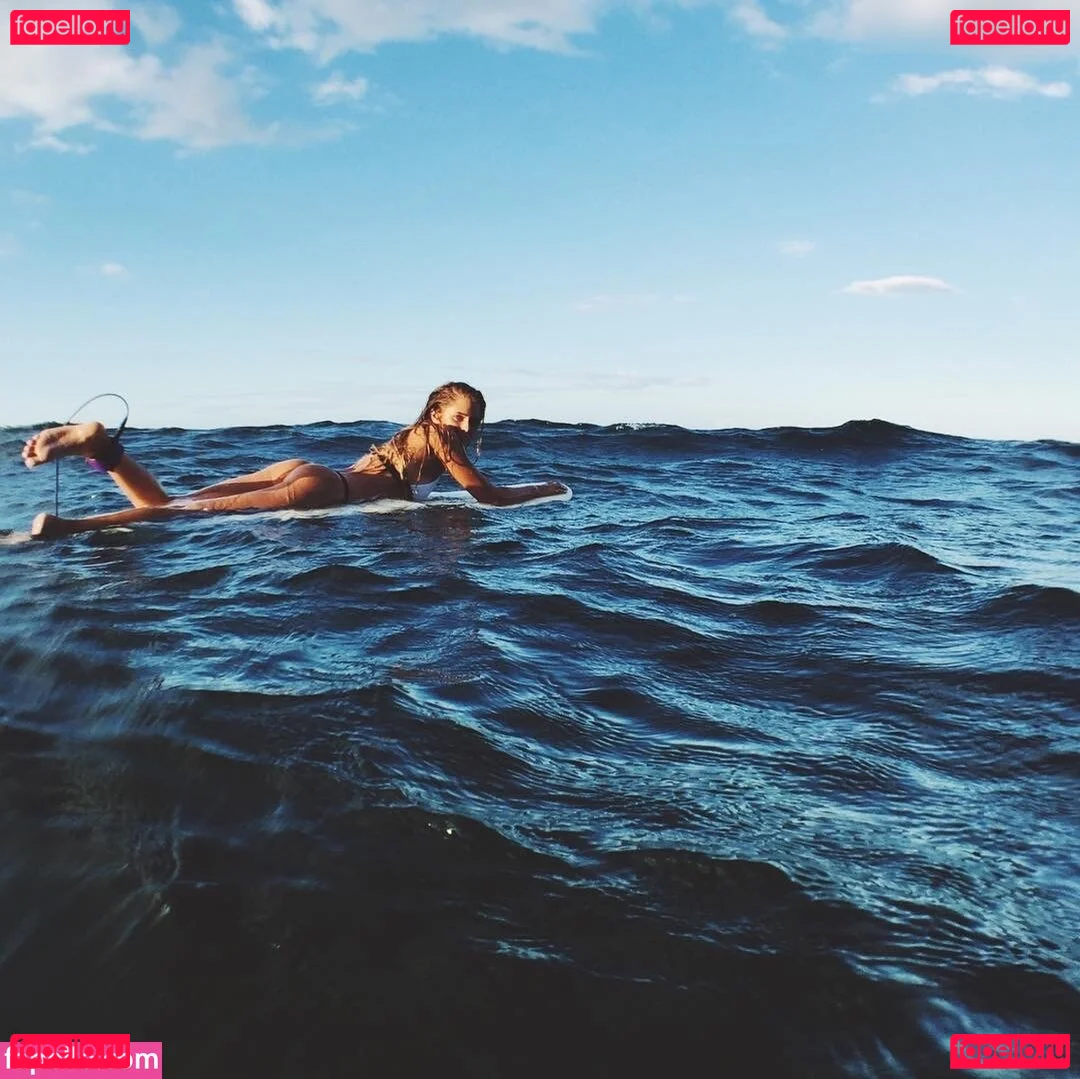 Emily Zeck Onlyfans Photo Gallery 