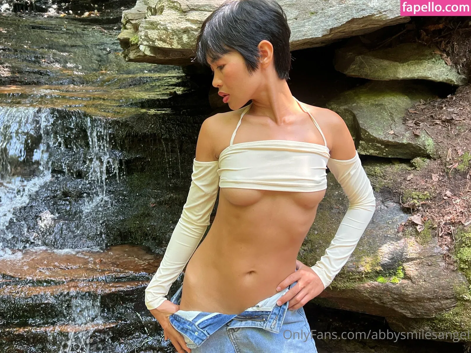 abbysmilesangel Onlyfans Photo Gallery 