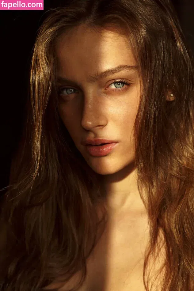 Romi Pavoncello Onlyfans Photo Gallery 