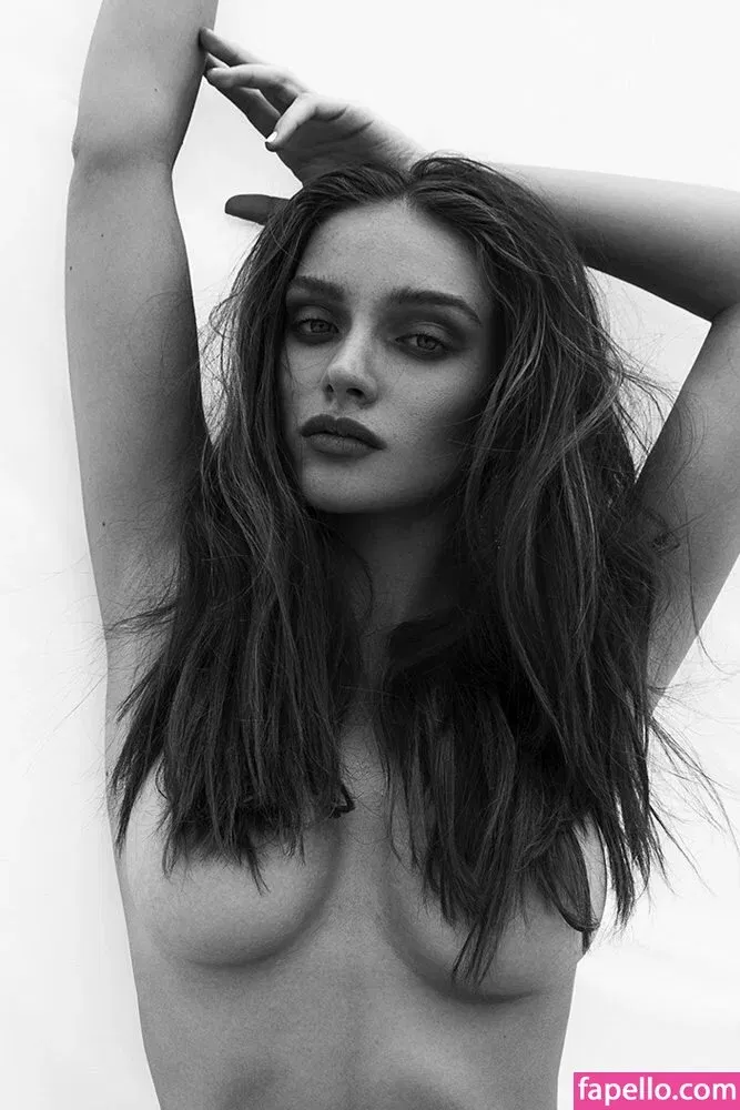 Romi Pavoncello Onlyfans Photo Gallery 