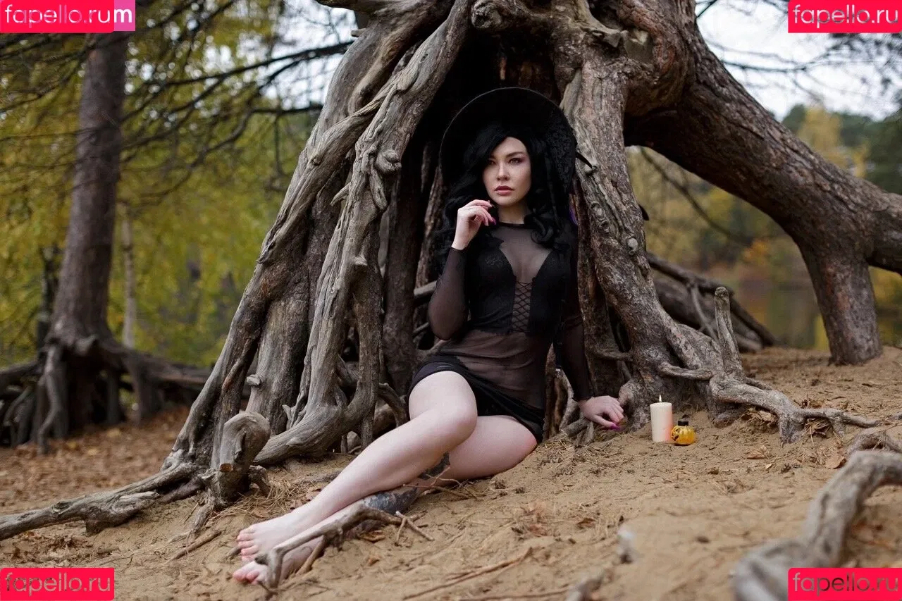 Mi2ray Cosplay Onlyfans Photo Gallery 