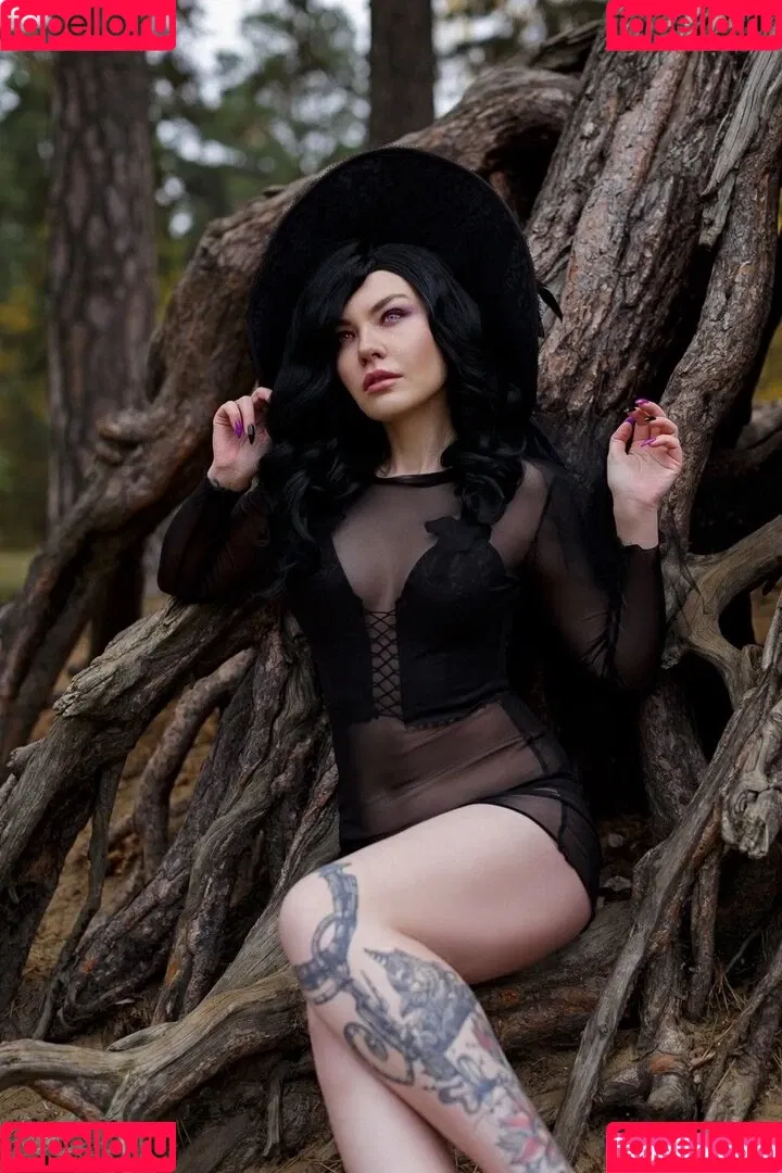 Mi2ray Cosplay Onlyfans Photo Gallery 