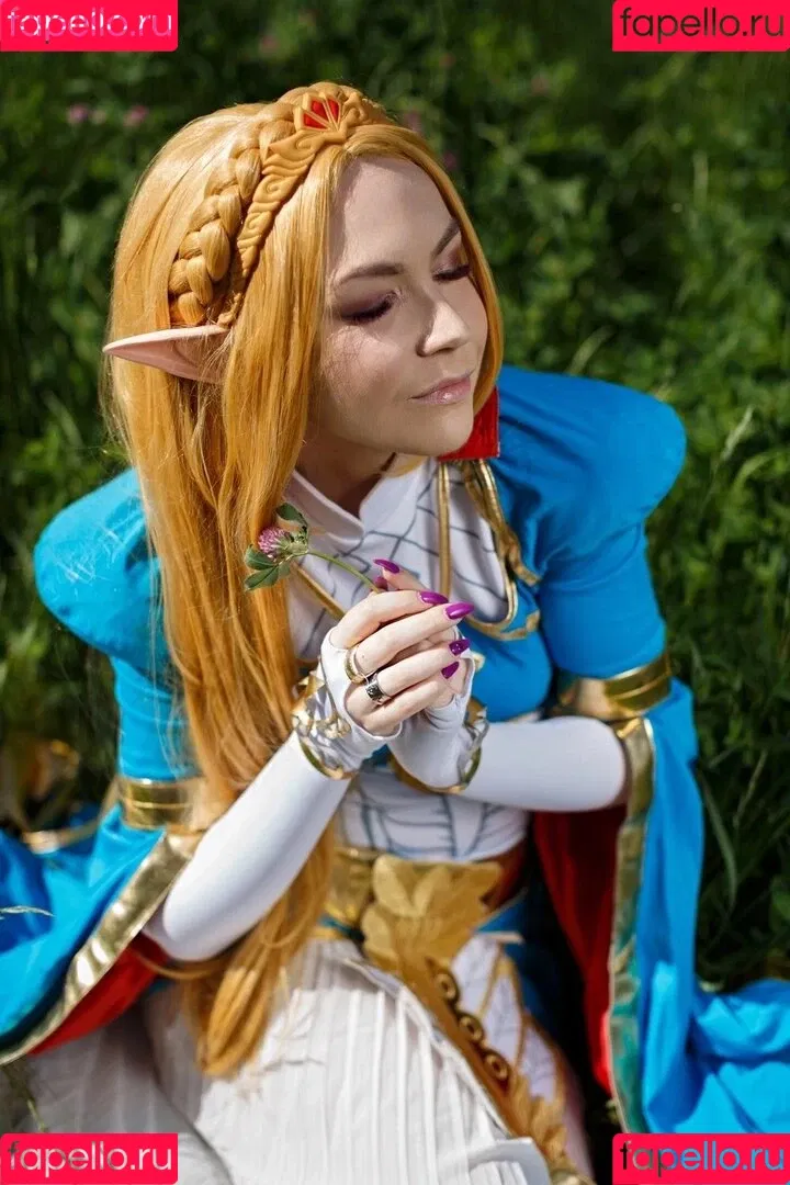 Mi2ray Cosplay Onlyfans Photo Gallery 