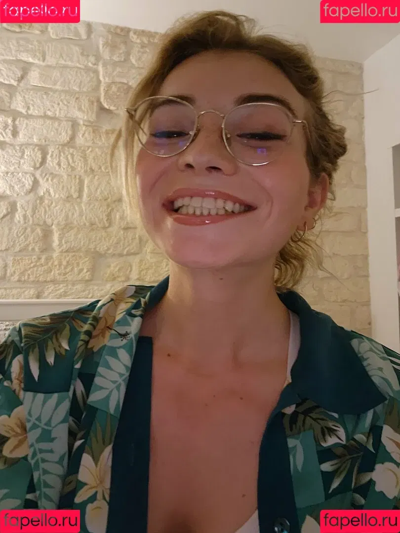 Emma_littleTs Onlyfans Photo Gallery 