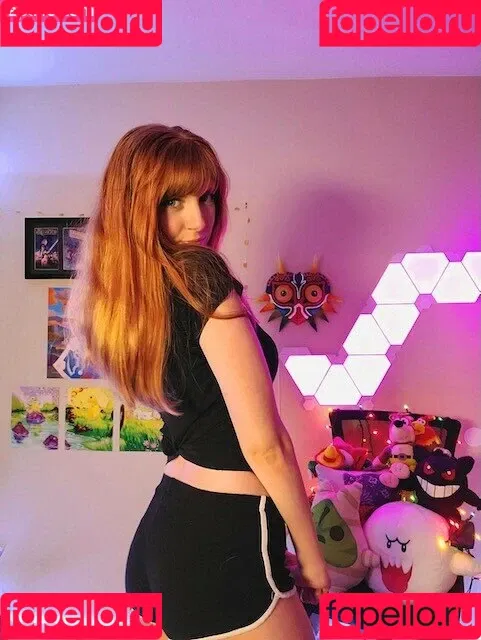 MaryMajora Onlyfans Photo Gallery 