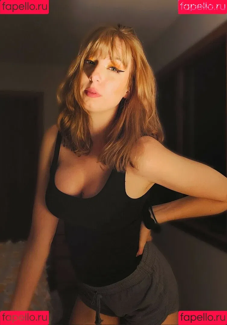 MaryMajora Onlyfans Photo Gallery 