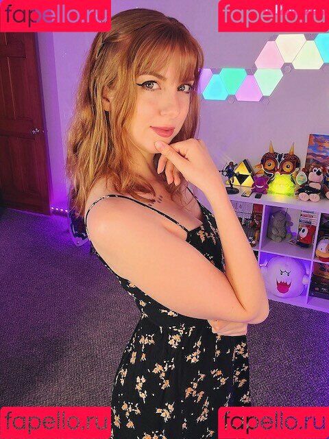 MaryMajora Onlyfans Photo Gallery 