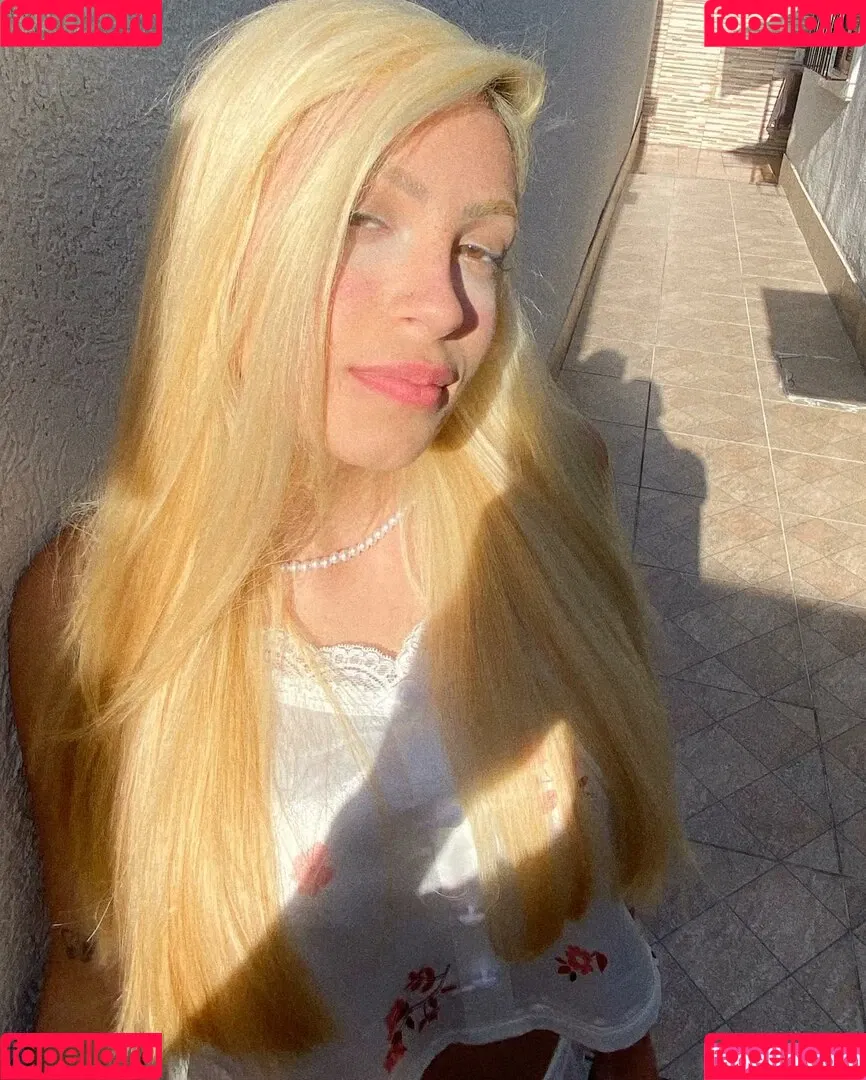 Rebecca Pavanelli Onlyfans Photo Gallery 