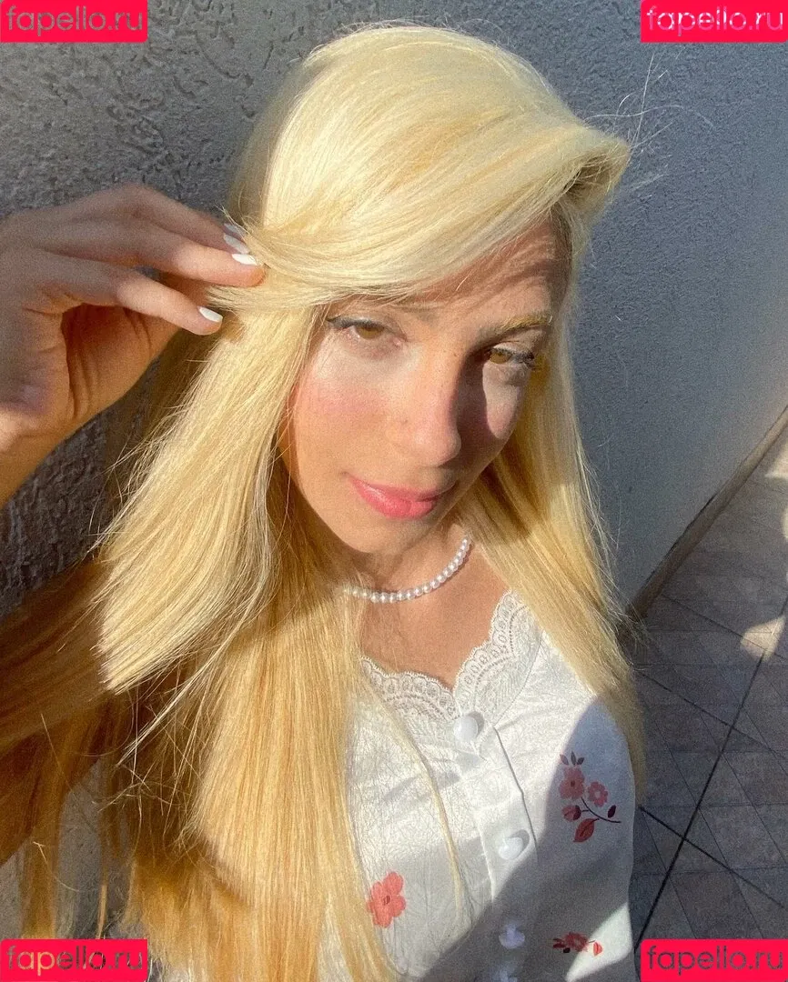 Rebecca Pavanelli Onlyfans Photo Gallery 