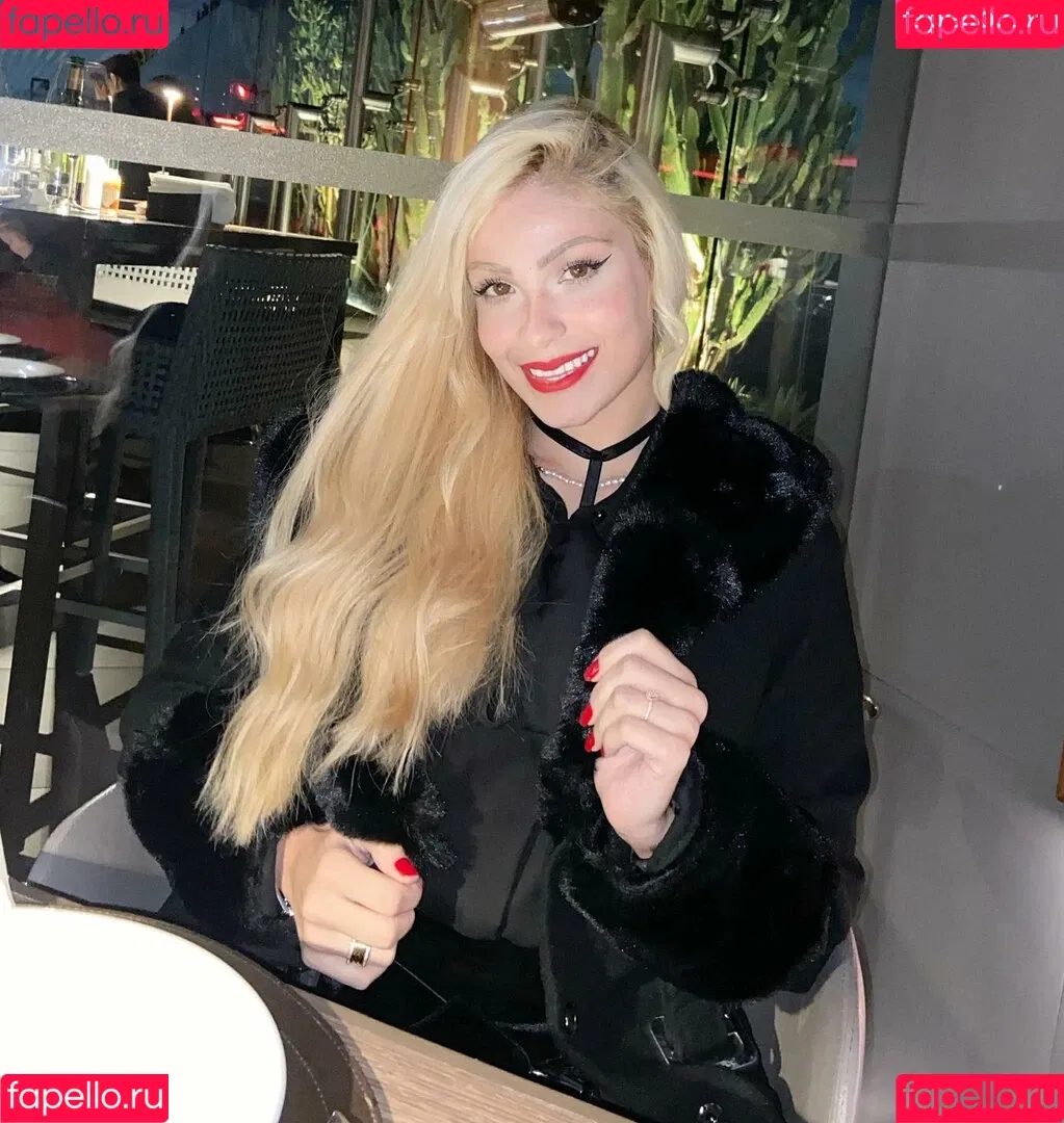 Rebecca Pavanelli Onlyfans Photo Gallery 
