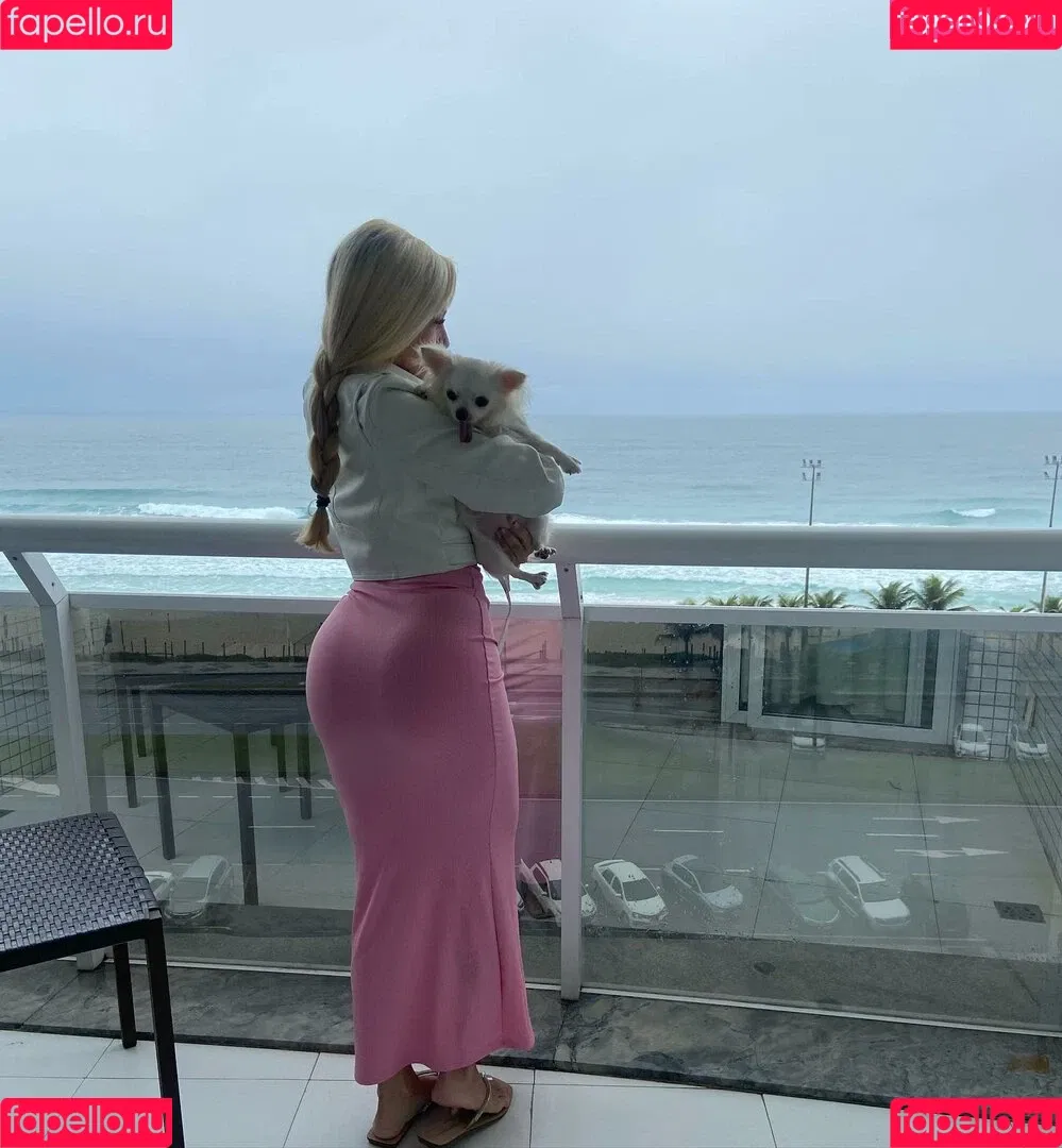 Rebecca Pavanelli Onlyfans Photo Gallery 