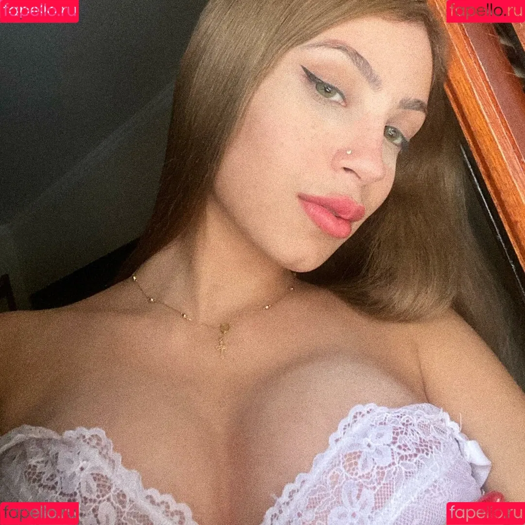 Rebecca Pavanelli Onlyfans Photo Gallery 