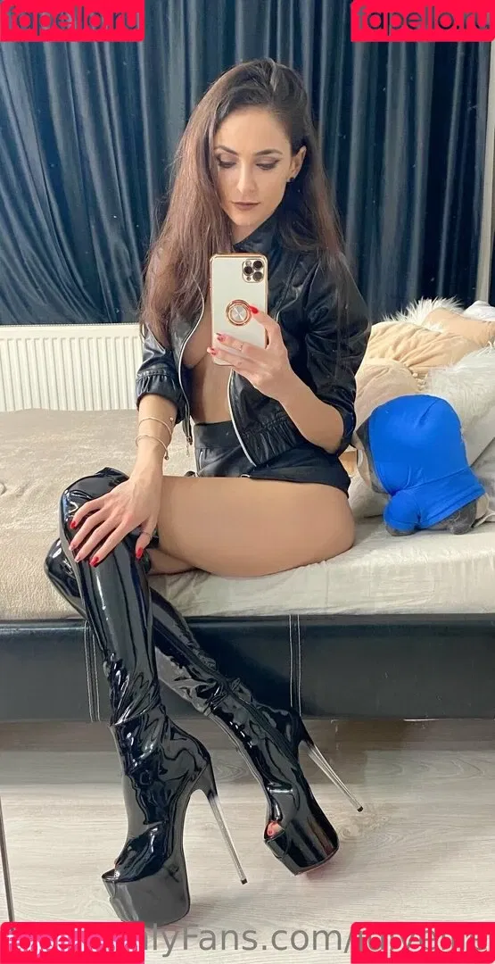 Julyana Onlyfans Photo Gallery 
