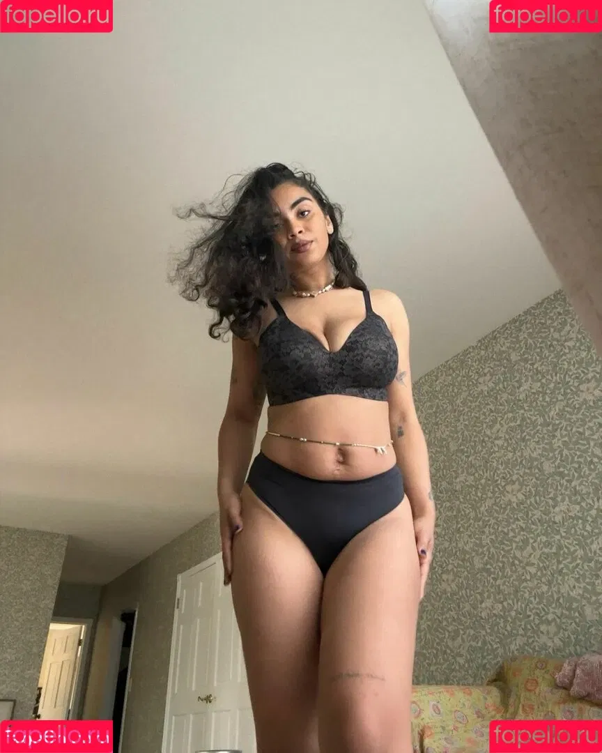 Taylor Giavasis Onlyfans Photo Gallery 