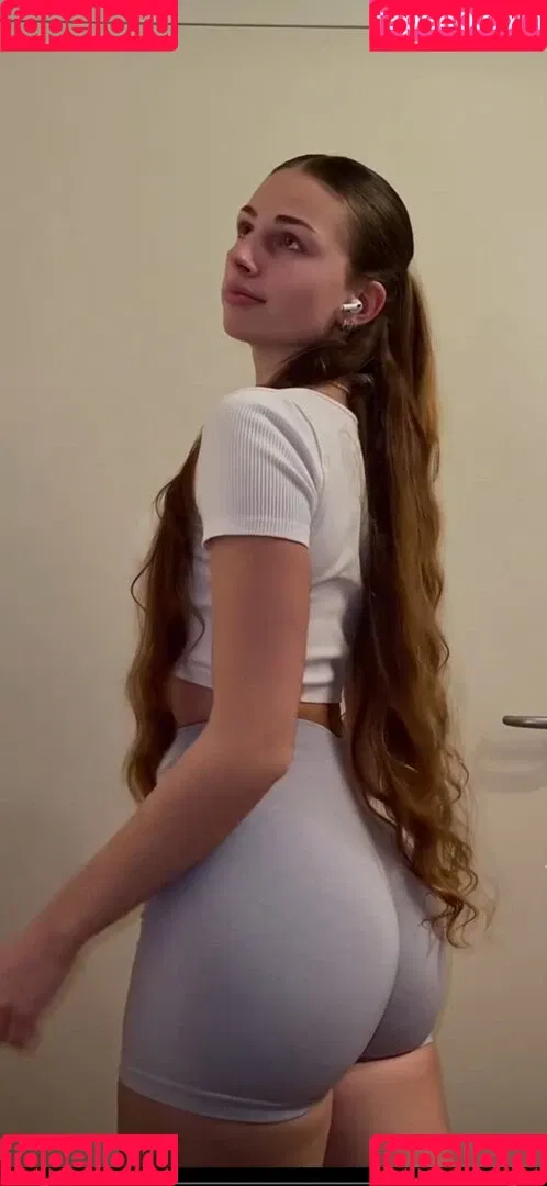 Mara Kasir Onlyfans Photo Gallery 