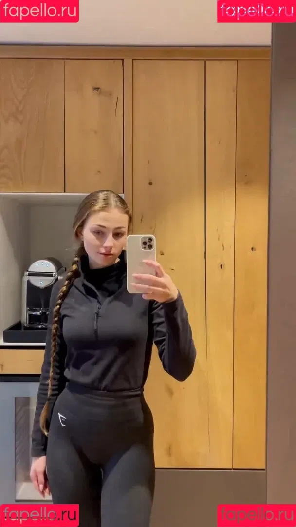 Mara Kasir Onlyfans Photo Gallery 