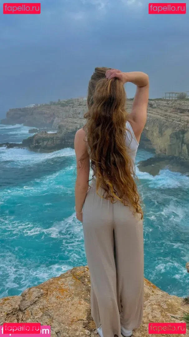 Mara Kasir Onlyfans Photo Gallery 