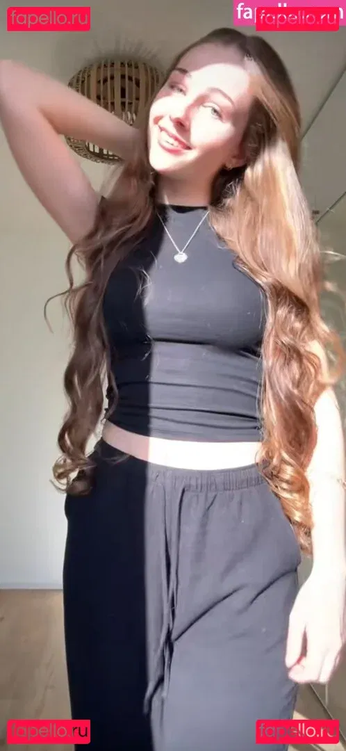 Mara Kasir Onlyfans Photo Gallery 