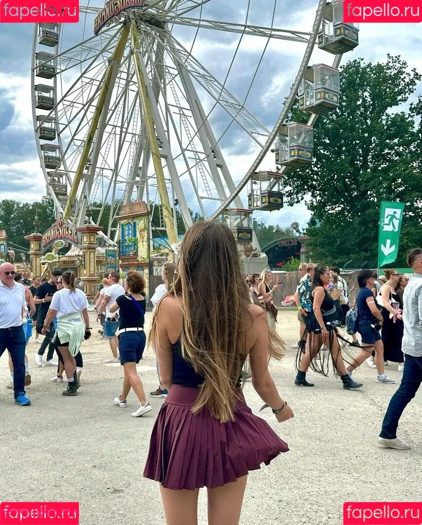 Lea Katharina Maria Onlyfans Photo Gallery 