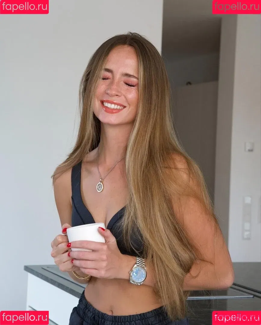 Lea Katharina Maria Onlyfans Photo Gallery 