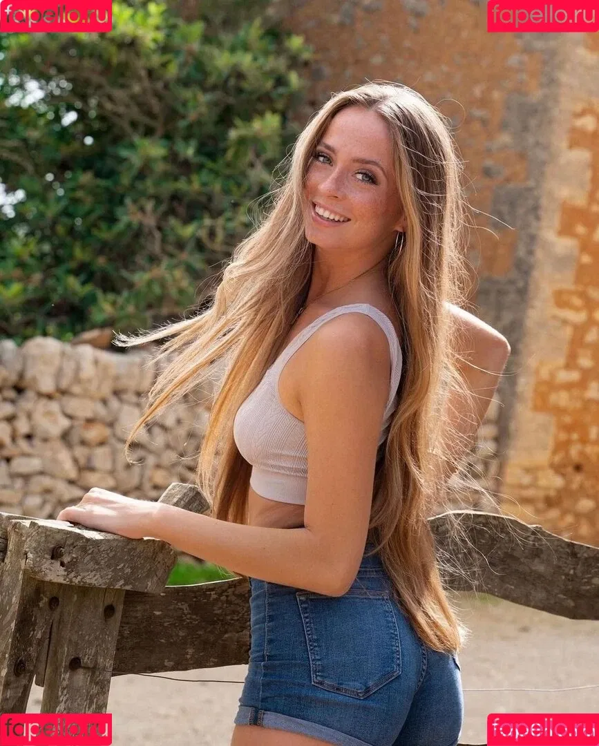 Lea Katharina Maria Onlyfans Photo Gallery 