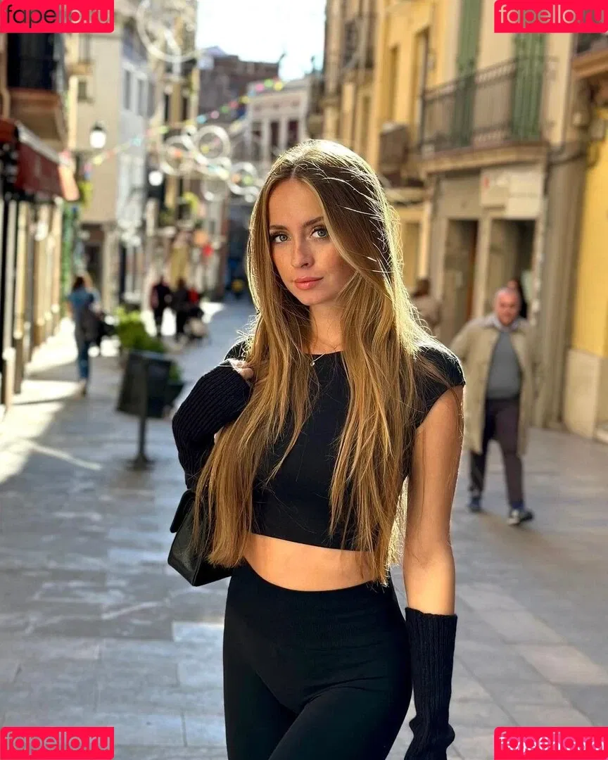Lea Katharina Maria Onlyfans Photo Gallery 
