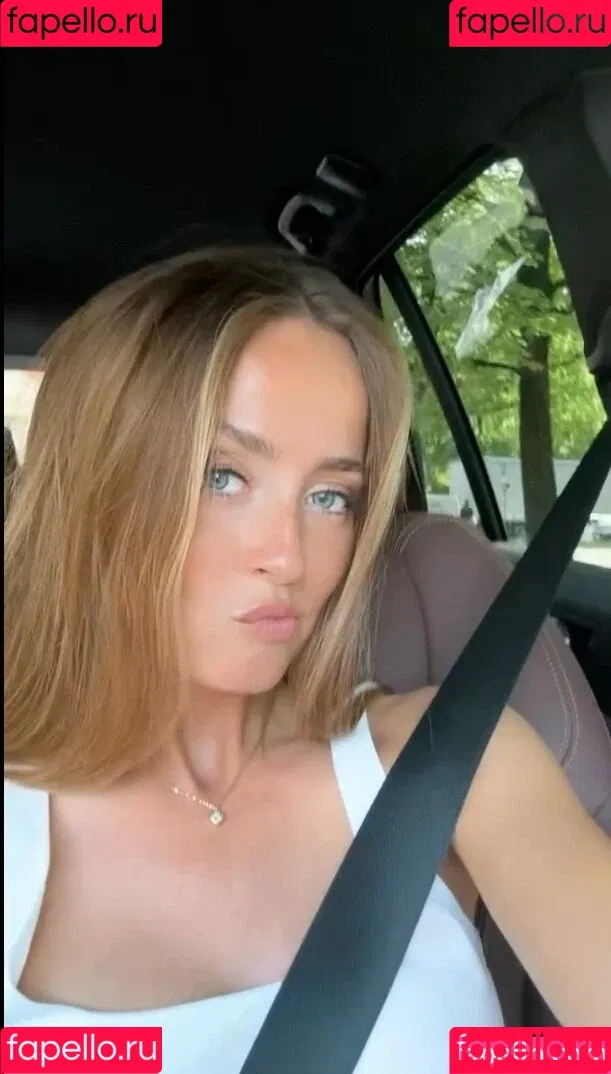 Lea Katharina Maria Onlyfans Photo Gallery 