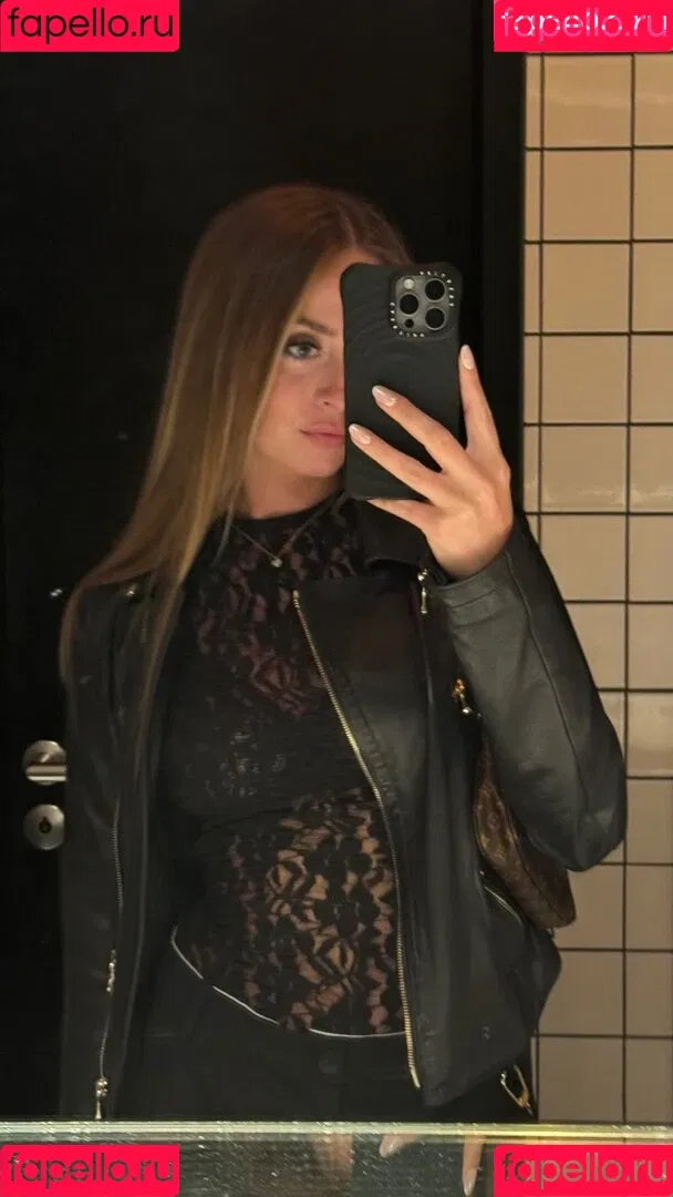 Lea Katharina Maria Onlyfans Photo Gallery 