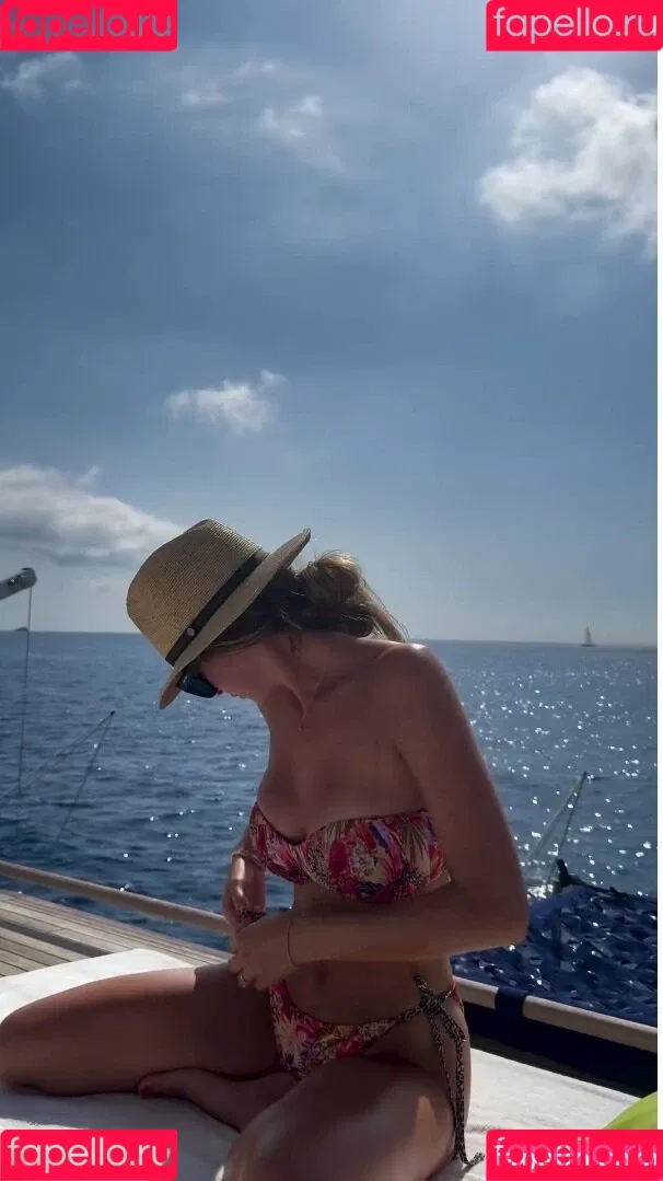 Lea Katharina Maria Onlyfans Photo Gallery 